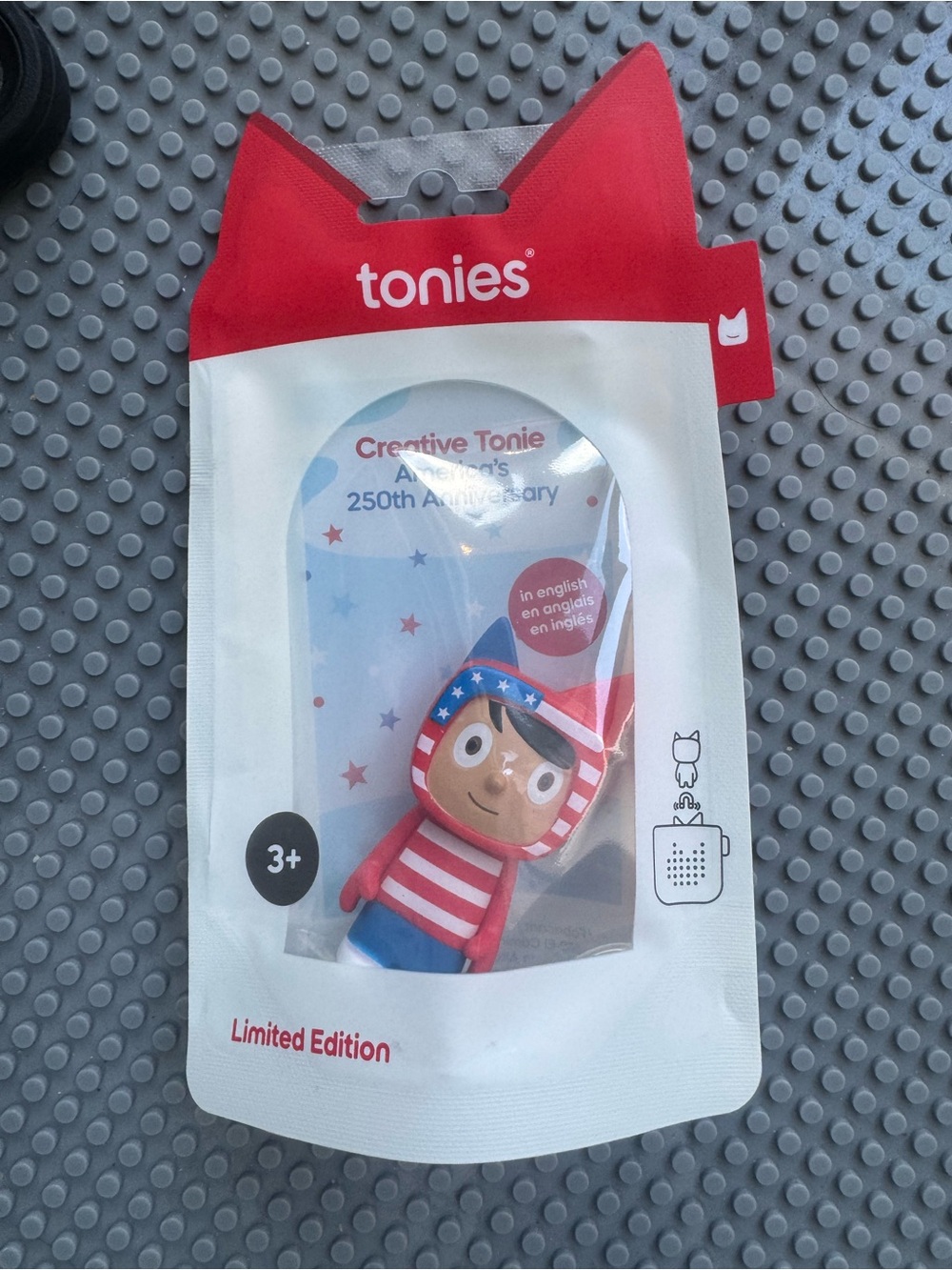 tonies Limited Edition Creative Tonie - Red & Blue